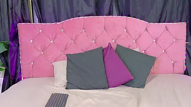 Snapshot of Cataleya_divine chatting on March 6, 2026, 2:12 pm Cataleya divine online show from March 6, 2026, 2:12 pm