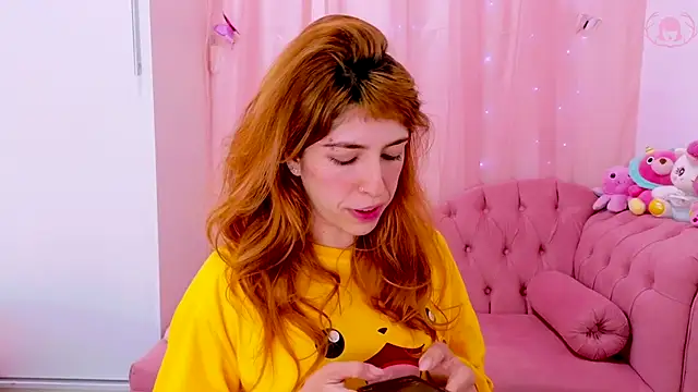 AuroraKatsy online show from September 16, 2025, 9:38 pm