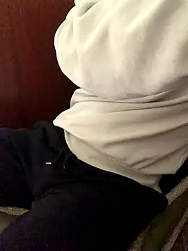 Snapshot of gaybuddy chatting on October 18, 2025, 2:19 pm gaybuddy online show from October 18, 2025, 2:19 pm