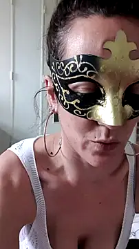 Snapshot of Masquegirlmysterious chatting on February 13, 2026, 12:49 pm Masquegirlmysterious online show from February 13, 2026, 12:49 pm