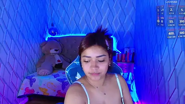 NicolleTaylor online show from October 9, 2025, 2:45 am