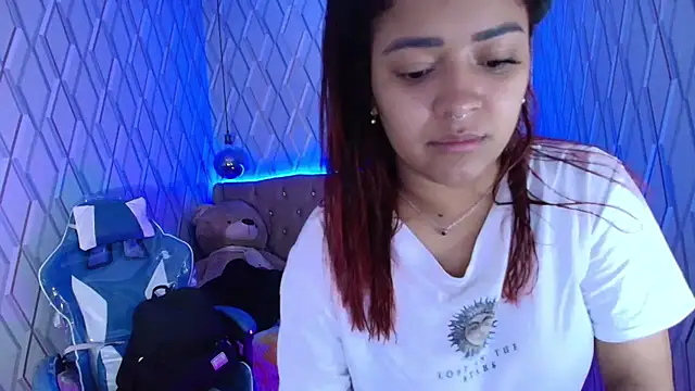 NicolleTaylor online show from October 24, 2025, 4:11 am