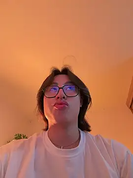 SrLuis18 online show from January 15, 2026, 3:10 am