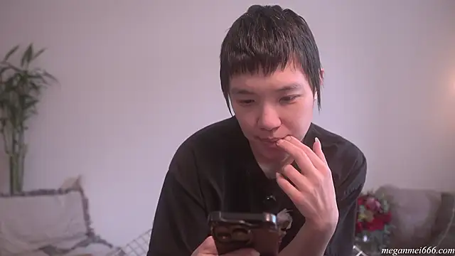 meganmei666 online show from March 27, 2026, 5:47 pm