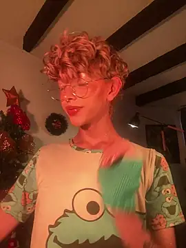 lyamthommpson online show from December 18, 2025, 7:29 pm