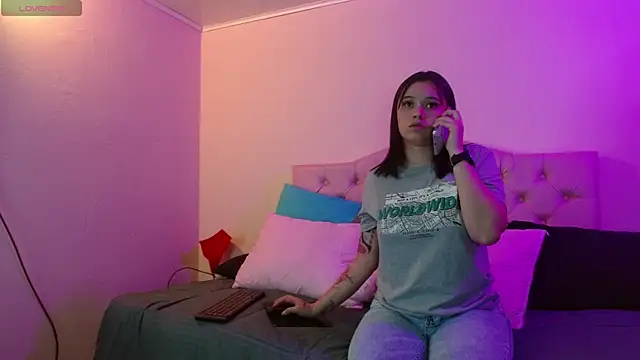 megan lover online show from July 29, 2026, 2:33 am