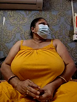 kunjan789 online show from November 22, 2025, 6:18 pm