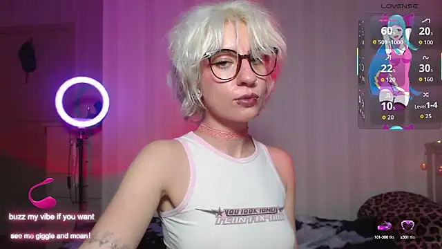  Moonlight t online show from October 10, 2025, 6:42 pm