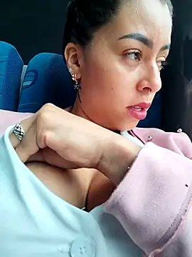 Emily Wane online show from November 13, 2025, 4:00 pm