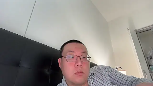 slaveasianboy online show from February 7, 2026, 8:06 pm