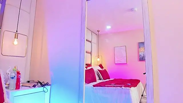 Snapshot of elizavenus chatting on April 13, 2026, 12:31 pm elizavenus online show from April 13, 2026, 12:31 pm