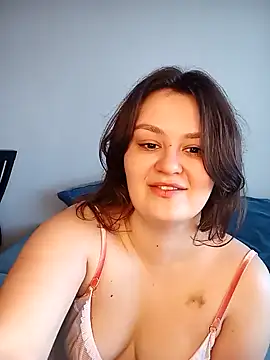 Snapshot of BlackCurly chatting on January 5, 2025, 9:59 am BlackCurly online show from January 5, 2025, 9:59 am