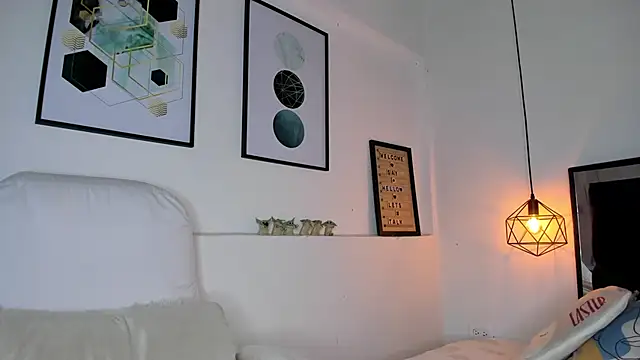 amysc online show from March 23, 2026, 11:43 am