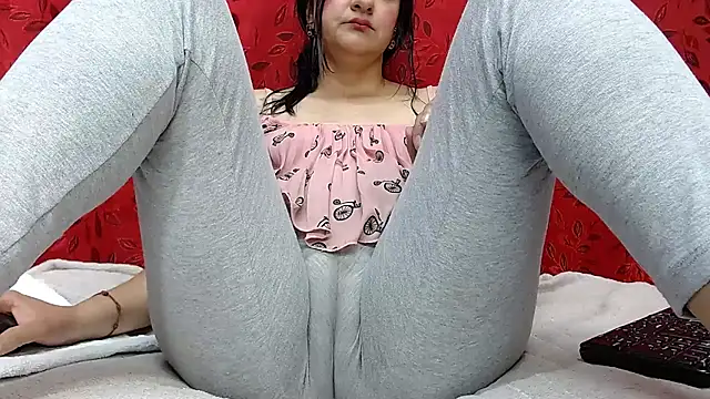 MELANIE SEX69 online show from October 30, 2025, 9:22 pm