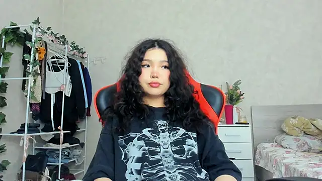 wastforu online show from February 17, 2025, 11:55 am