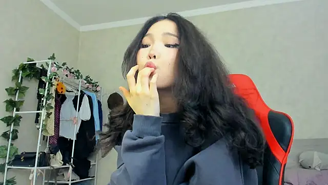 wastforu online show from March 3, 2025, 1:12 pm