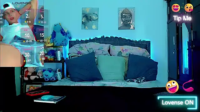 Liamscott  online show from November 8, 2025, 7:17 pm