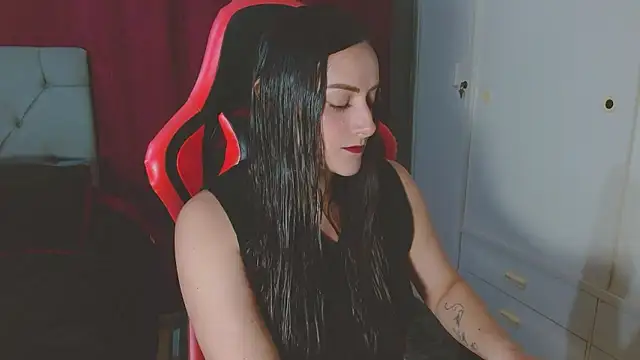 Snapshot of Noamartin_ chatting on January 19, 2026, 12:58 am Noamartin online show from January 19, 2026, 12:58 am