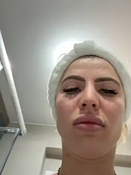 Megan Ros online show from March 15, 2026, 4:19 am