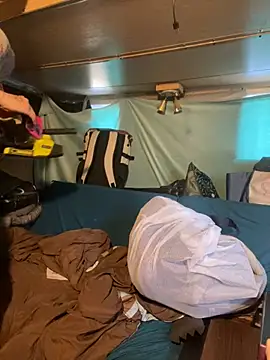 renegade vyxxen online show from February 23, 2025, 10:31 pm