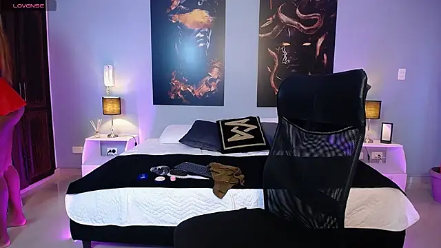 JasmineCampbell  online show from October 23, 2025, 8:29 pm