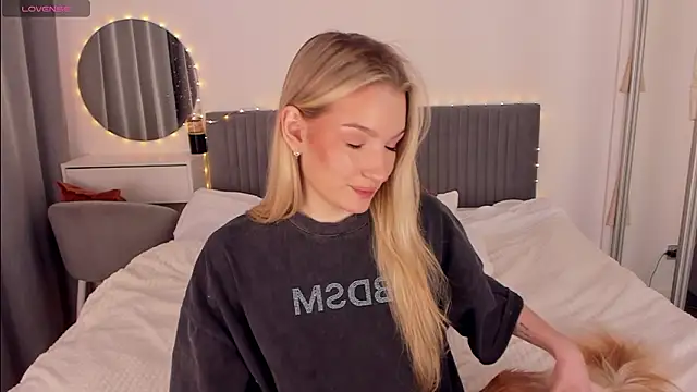 CassieRayss online show from March 4, 2026, 10:01 am