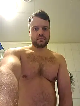 Snapshot of Machoviking1 chatting on October 5, 2025, 11:34 am Machoviking1 online show from October 5, 2025, 11:34 am