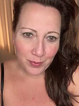 xsexycurvymilf online show from February 21, 2025, 2:48 pm