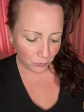 xsexycurvymilf online show from January 20, 2025, 2:57 pm