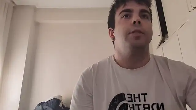 zzzz78925 online show from September 14, 2025, 8:15 am