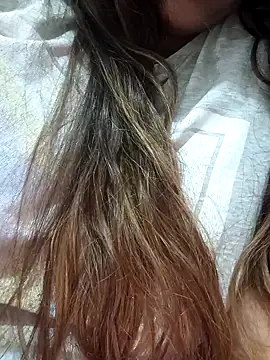  Redwine  online show from February 12, 2025, 3:16 pm