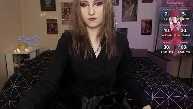 Snapshot of Viper_kiss chatting on February 26, 2025, 4:27 pm Viper kiss online show from February 26, 2025, 4:27 pm