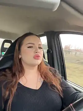 Snapshot of leila_beayte_ chatting on March 15, 2025, 12:34 pm leila beayte online show from March 15, 2025, 12:34 pm