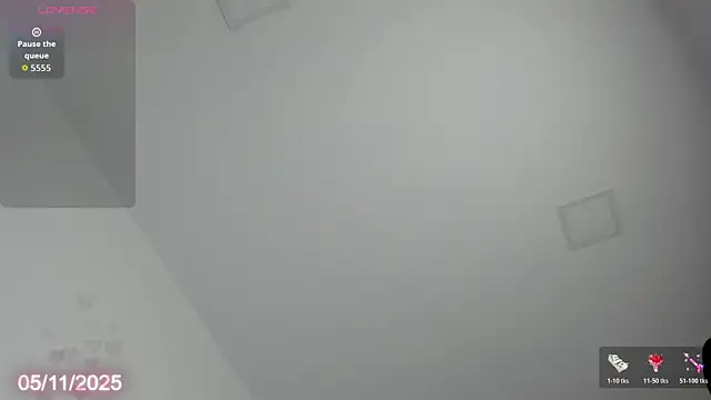 Karoline Marin online show from November 6, 2025, 4:38 am