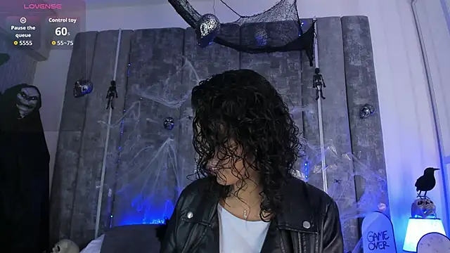 Amareto  online show from November 1, 2025, 11:48 am