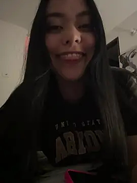 PetitLumiere online show from January 14, 2025, 4:15 am