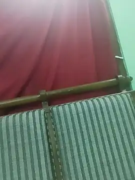 Kunchiii online show from November 26, 2025, 4:01 am