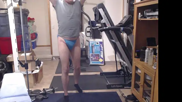 OldFitGuy62 online show from November 9, 2025, 11:31 pm