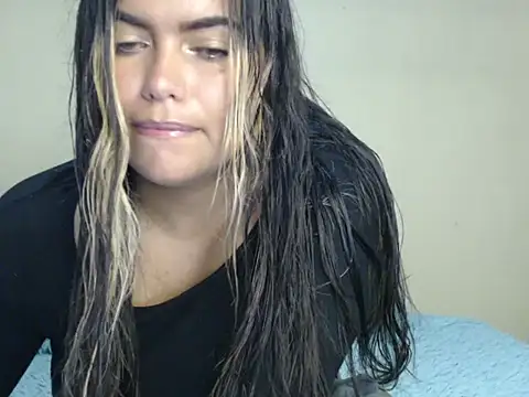 sweetkitty 16 online show from April 14, 2026, 8:25 pm
