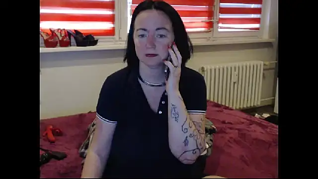 Snapshot of Alexie33 chatting on March 9, 2026, 7:56 am Alexie33 online show from March 9, 2026, 7:56 am