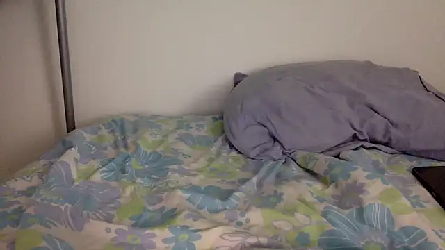 Snapshot of molozeb chatting on February 24, 2026, 1:17 am molozeb online show from February 24, 2026, 1:17 am