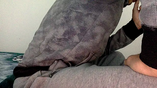 Snapshot of molozeb chatting on November 18, 2025, 4:49 am molozeb online show from November 18, 2025, 4:49 am