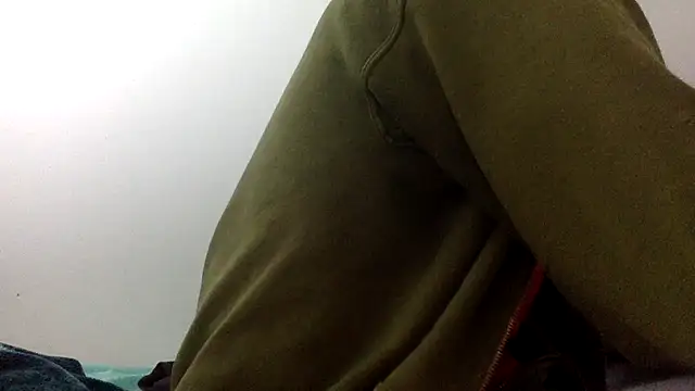 Snapshot of molozeb chatting on November 11, 2025, 5:57 am molozeb online show from November 11, 2025, 5:57 am