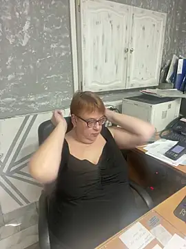 Klio5678 online show from May 15, 2026, 6:06 pm