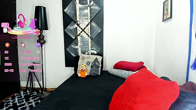 SARAMISHA online show from April 6, 2026, 12:39 pm