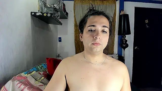 SARAMISHA online show from June 11, 2026, 2:53 am