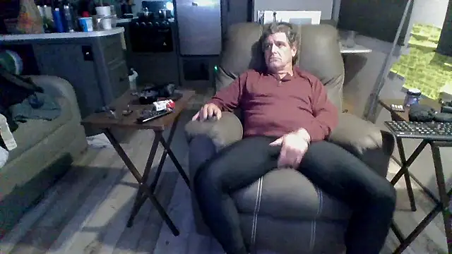 Snapshot of lateniter chatting on January 19, 2026, 7:12 am lateniter online show from January 19, 2026, 7:12 am