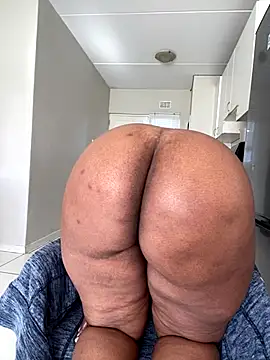 officialkhakes za online show from November 4, 2025, 6:50 am