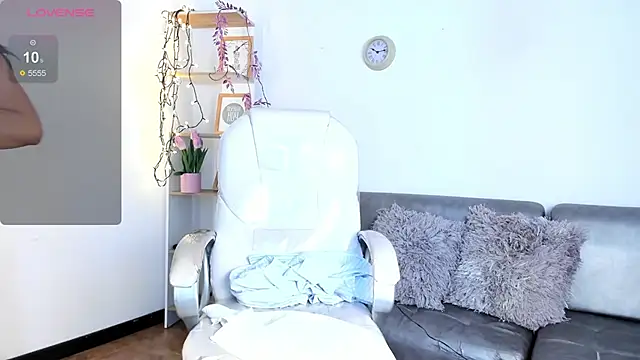 Issa cooper online show from November 3, 2025, 3:04 pm