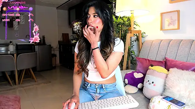 Issa cooper online show from November 12, 2025, 11:19 pm